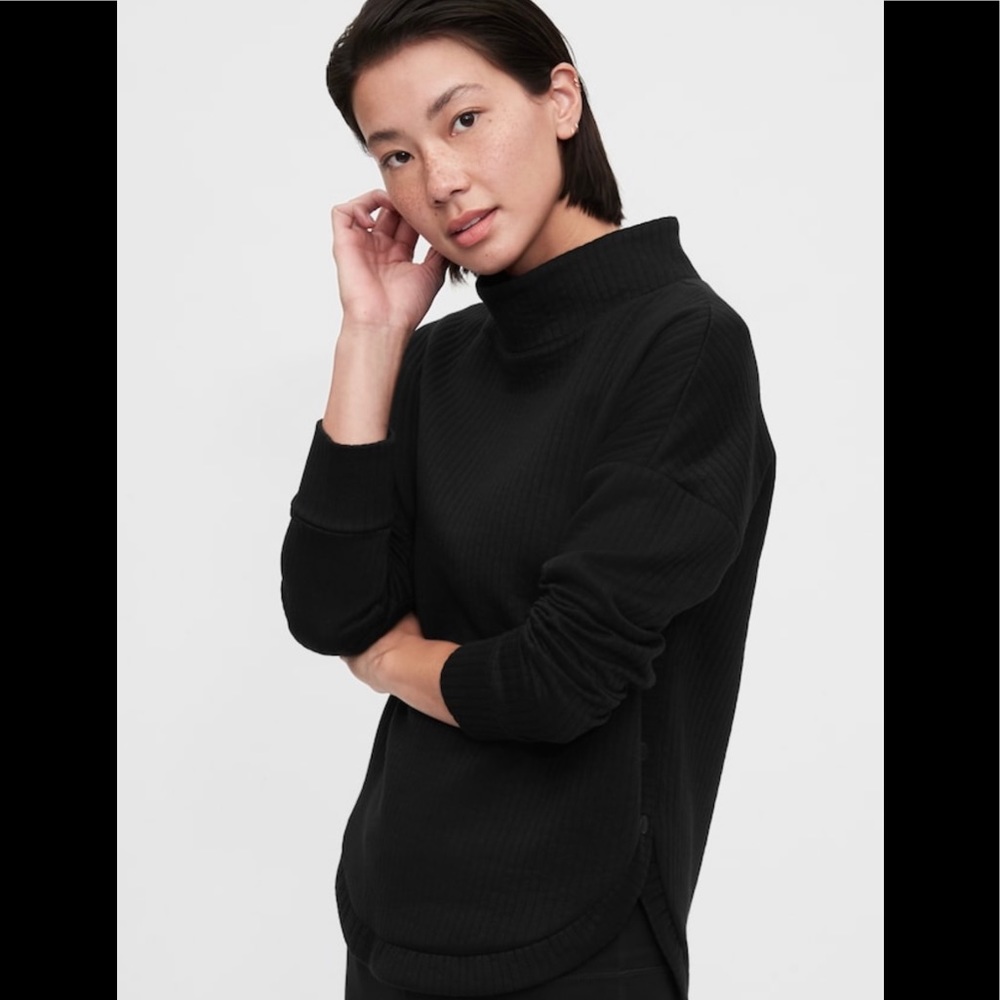 NWT GapFit Mockneck Jacquard sweatshirt Black XS